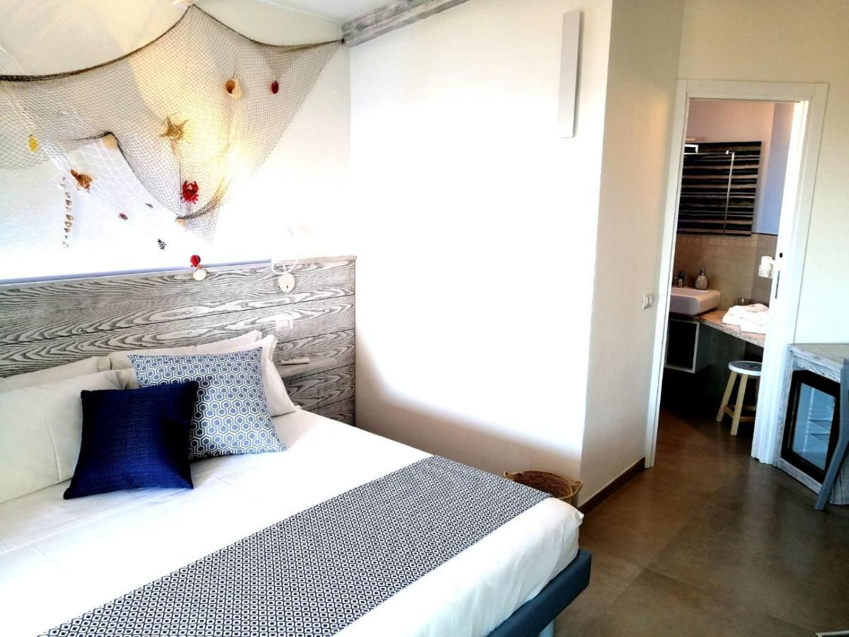 Gi & Ro Al Mare Bed & Breakfast Castelsardo Bagian luar foto
